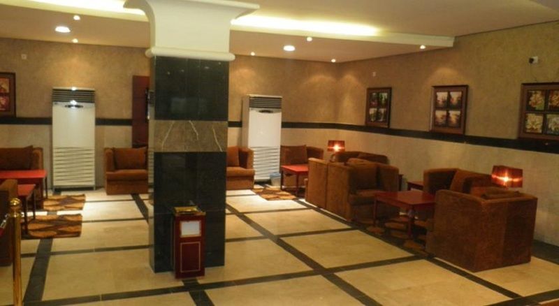 Al Muhaidb Al Nadwa Riyad Extérieur photo